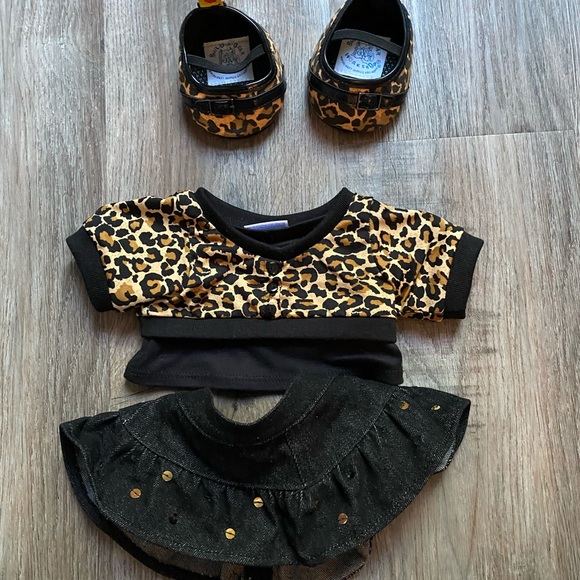 Build-A-Bear Other - Build a Bear outfit